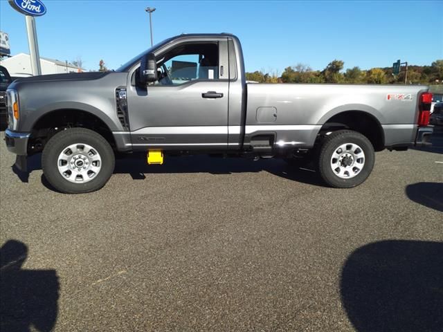 2024 Ford F-350 XLT