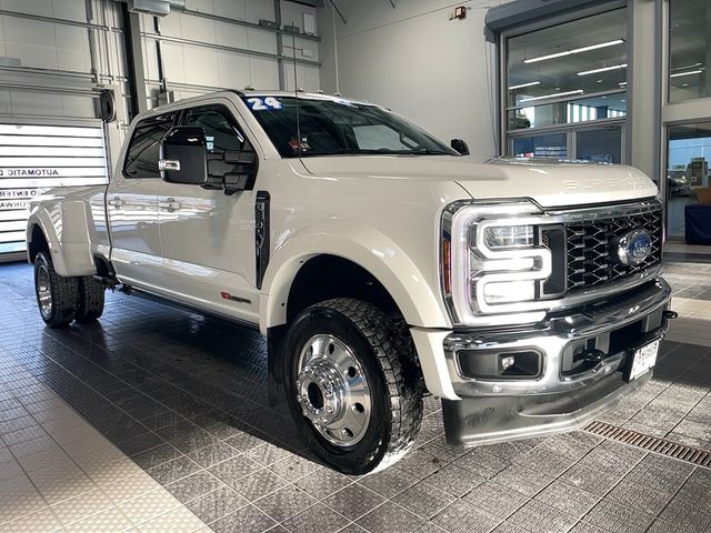 2024 Ford F-450 Lariat