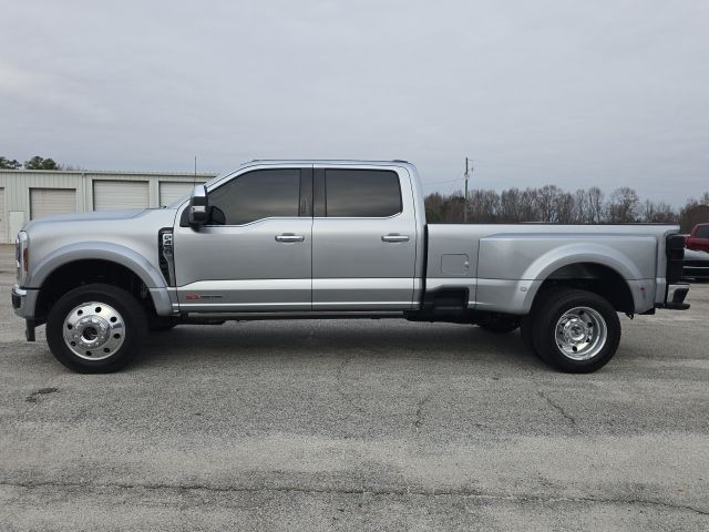 2024 Ford F-450 Lariat