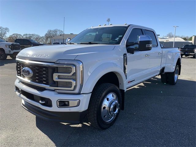 2024 Ford F-450 Limited