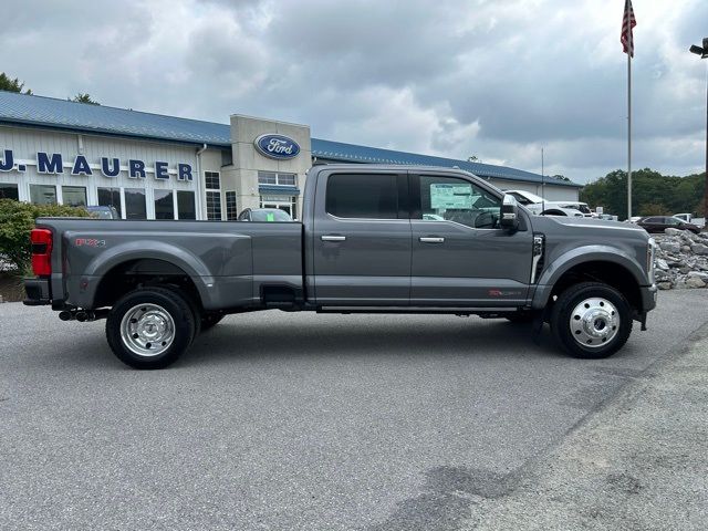 2024 Ford F-450 Limited