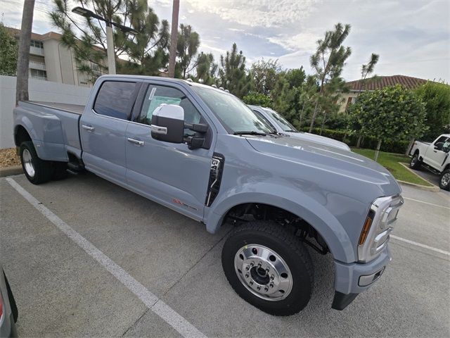 2024 Ford F-450 Limited