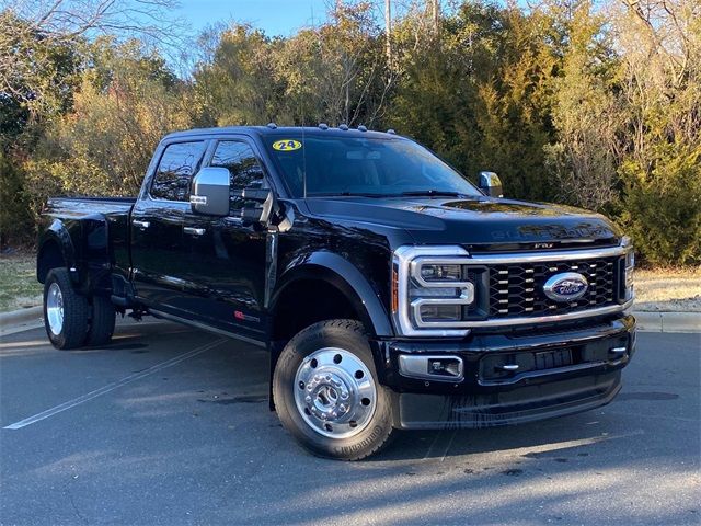 2024 Ford F-450 Limited