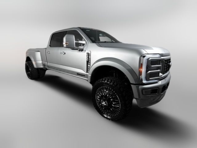 2024 Ford F-450 Platinum