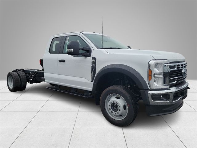 2024 Ford F-550 