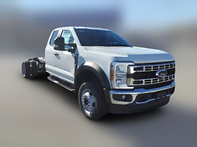 2024 Ford F-550 