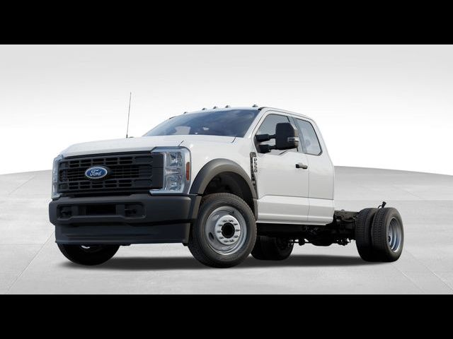 2024 Ford F-550 