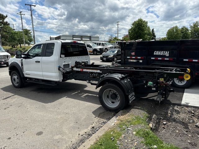 2024 Ford F-550 