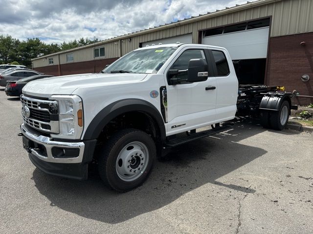 2024 Ford F-550 