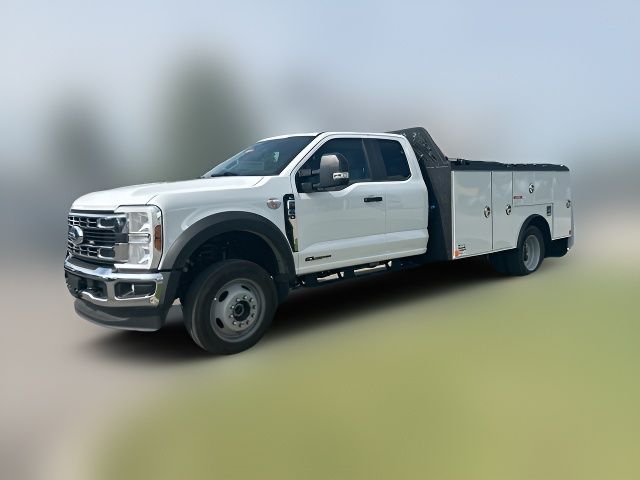 2024 Ford F-550 