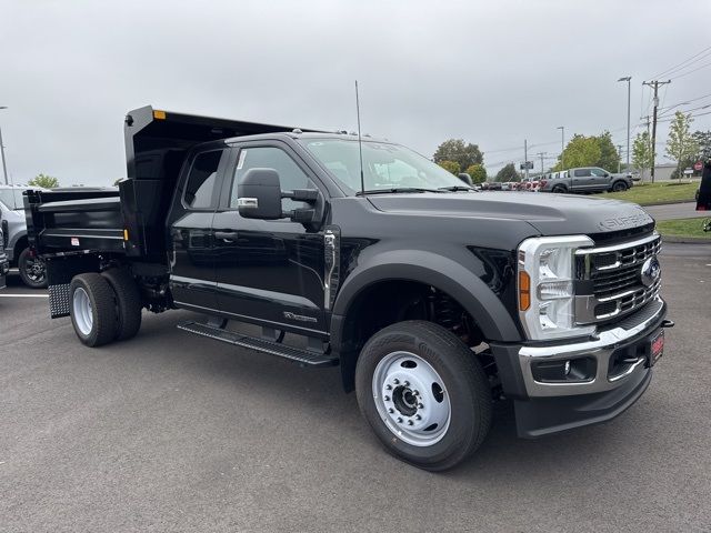 2024 Ford F-550 