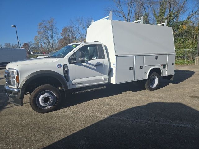 2024 Ford F-550 