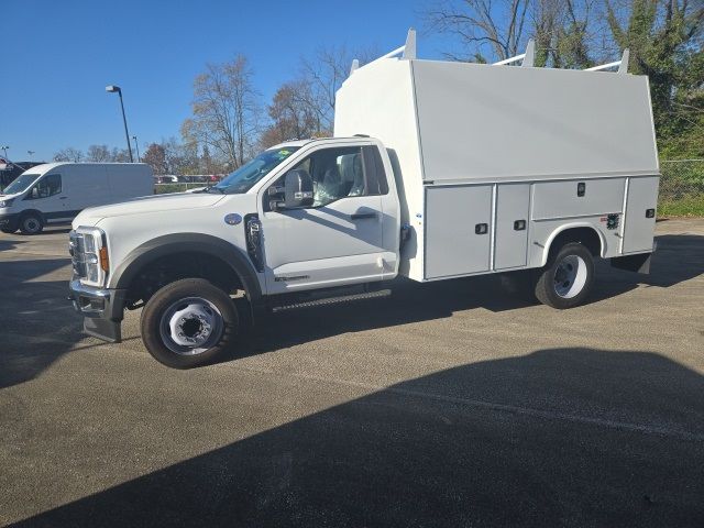 2024 Ford F-550 