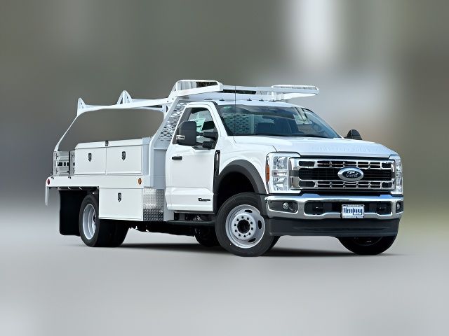 2024 Ford F-550 