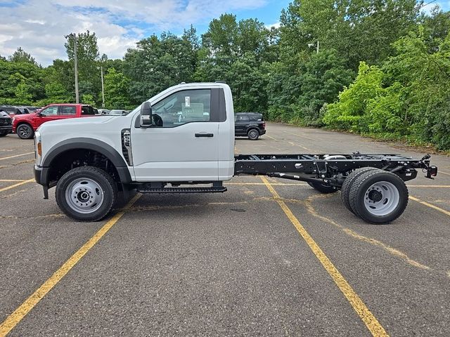 2024 Ford F-550 