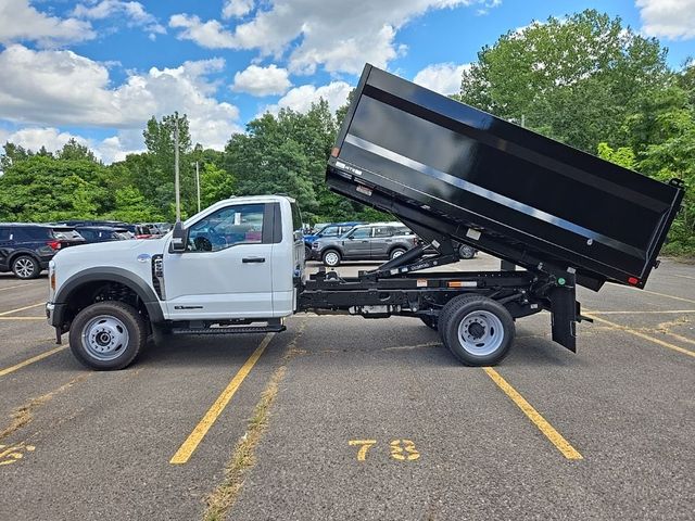 2024 Ford F-550 