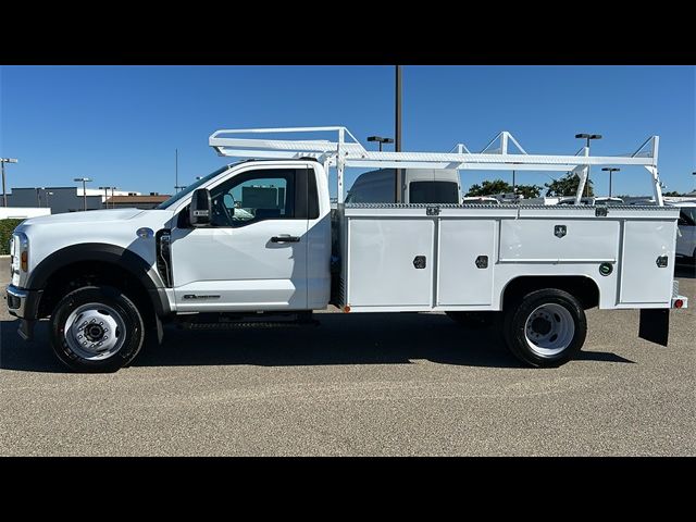 2024 Ford F-550 