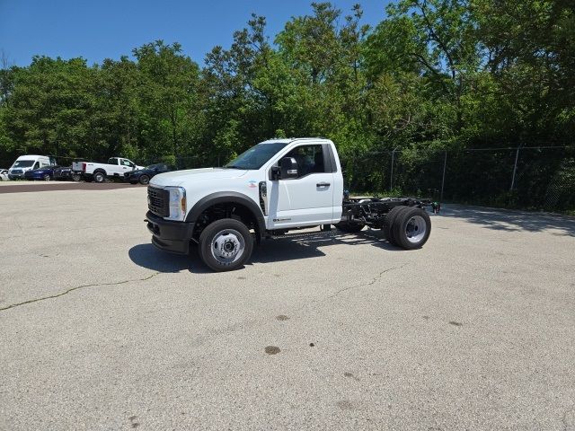 2024 Ford F-550 