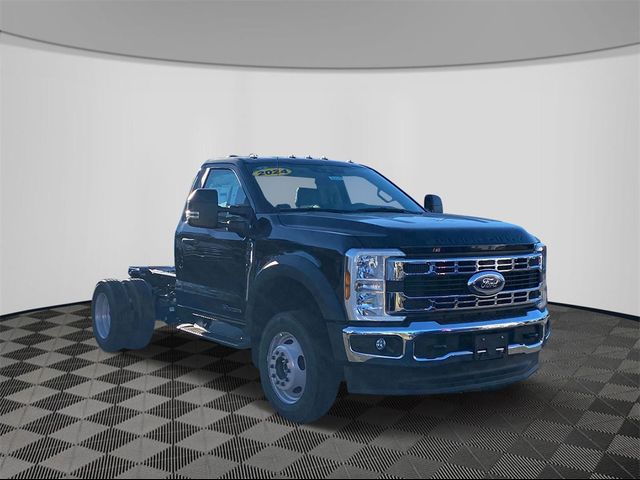 2024 Ford F-550 