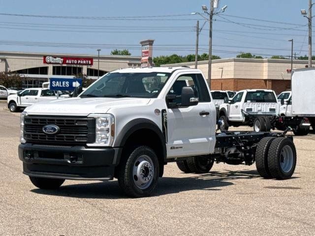 2024 Ford F-550 