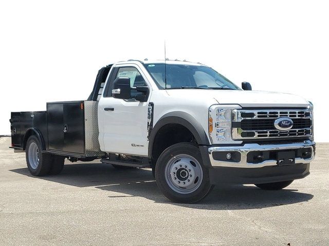 2024 Ford F-550 