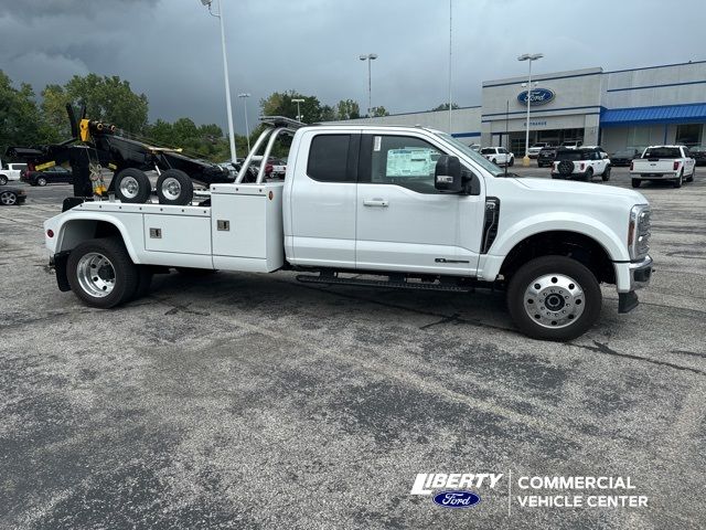 2024 Ford F-550 Lariat