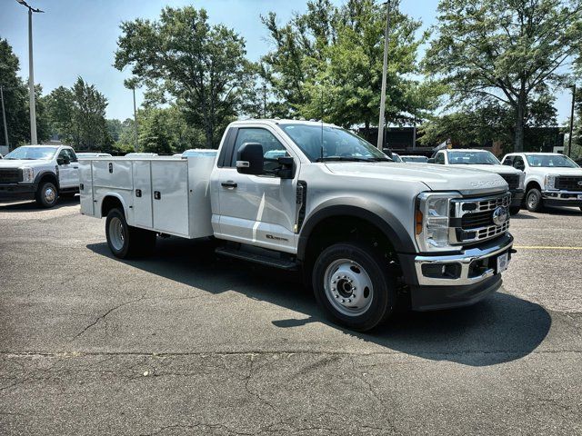 2024 Ford F-550 