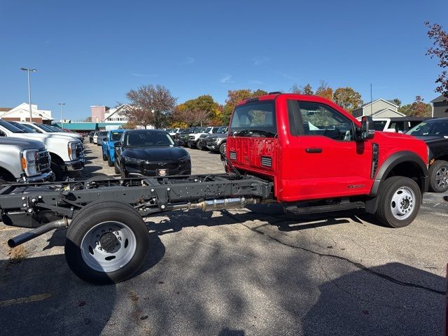 2024 Ford F-550 