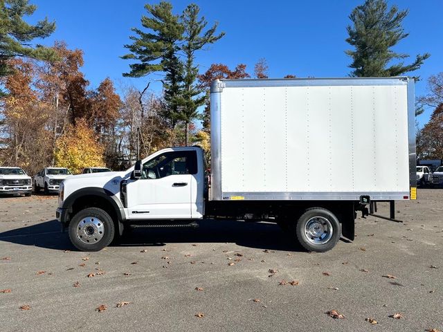 2024 Ford F-600 XLT