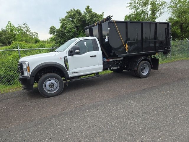 2024 Ford F-600 