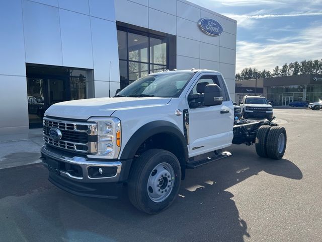 2024 Ford F-600 