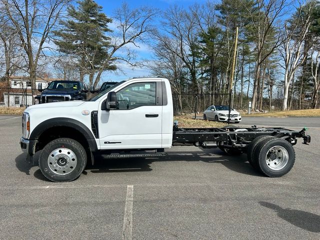 2024 Ford F-600 XLT