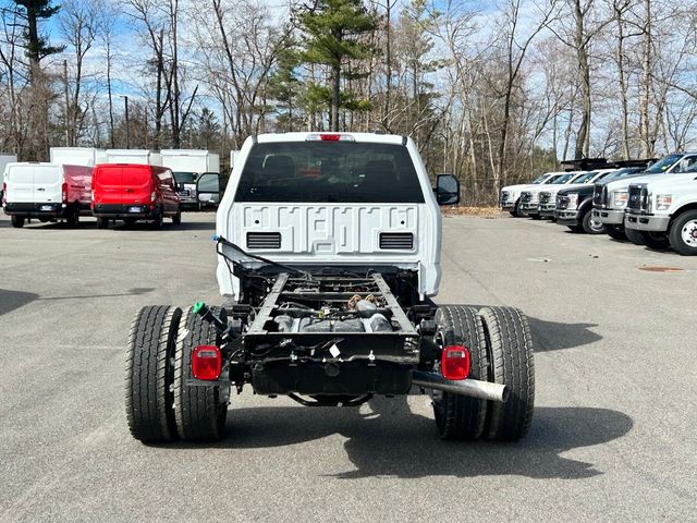 2024 Ford F-600 XLT