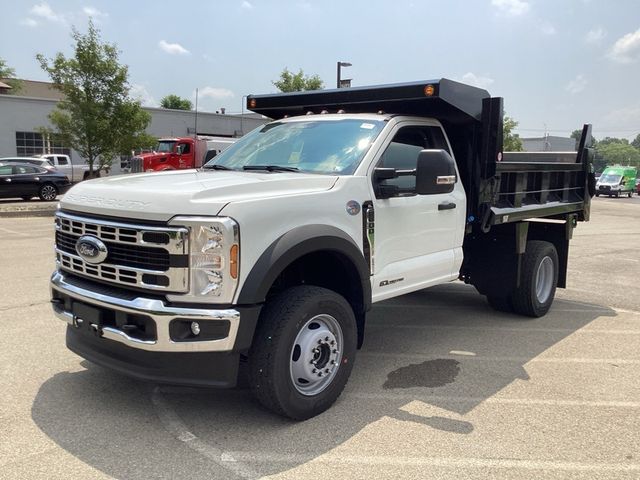 2024 Ford F-600 