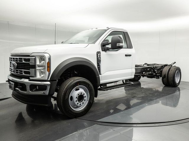 2024 Ford F-600 