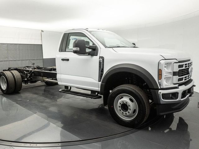 2024 Ford F-600 