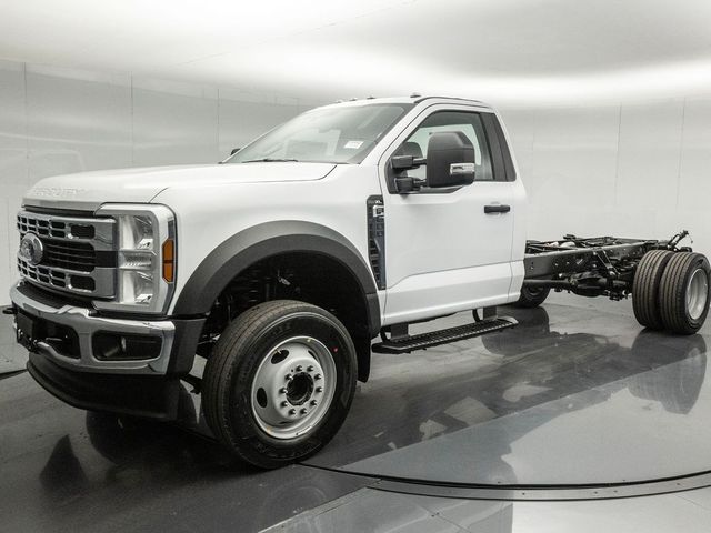 2024 Ford F-600 