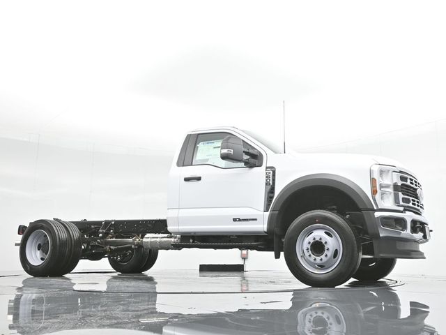 2024 Ford F-600 