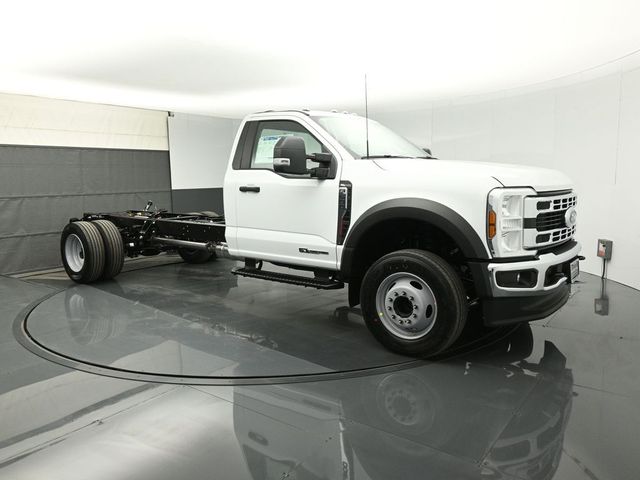 2024 Ford F-600 