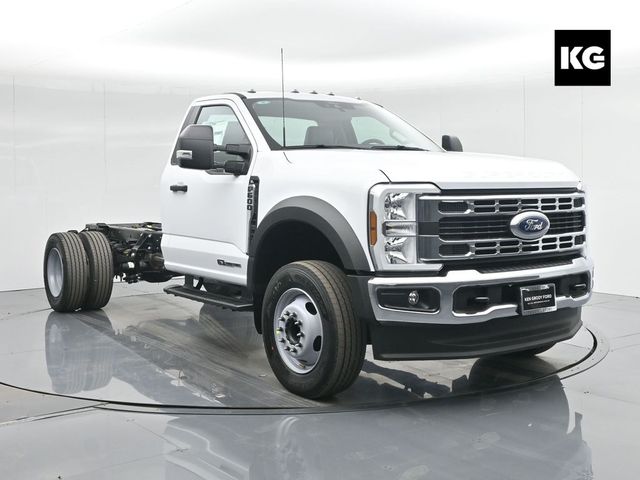 2024 Ford F-600 