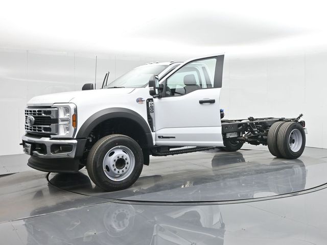 2024 Ford F-600 