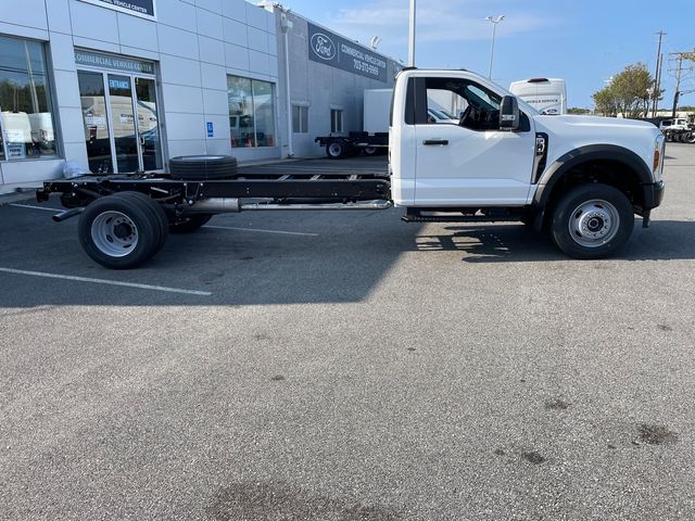 2024 Ford F-600 