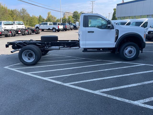 2024 Ford F-600 