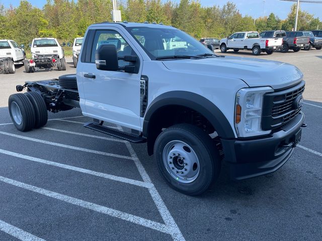 2024 Ford F-600 