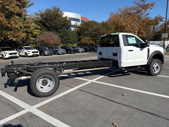 2024 Ford F-600 