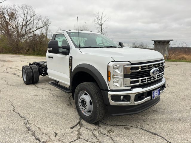 2024 Ford F-600 