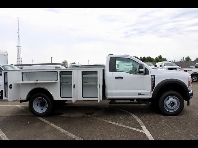 2024 Ford F-600 