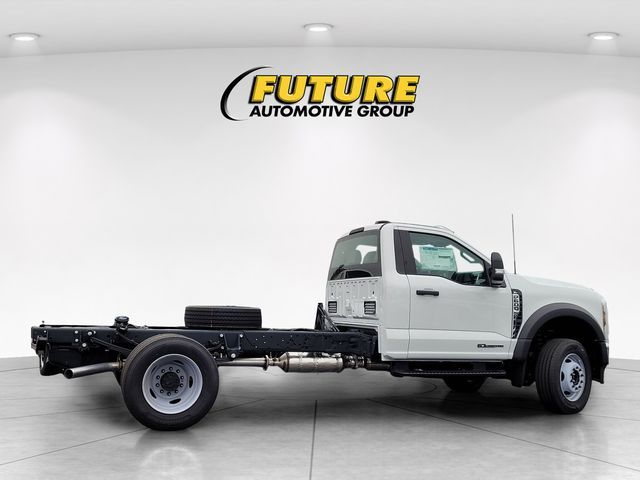 2024 Ford Super Duty F-600 DRW