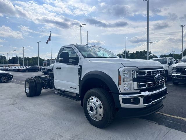 2024 Ford F-600 XLT