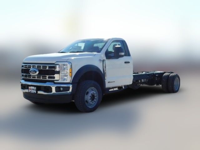 2024 Ford F-600 XLT